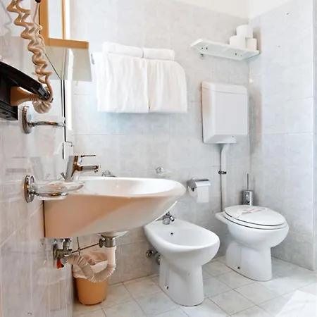 Grand Azzurra Club Hotel