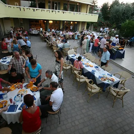 Hotel Grand Azzurra Club