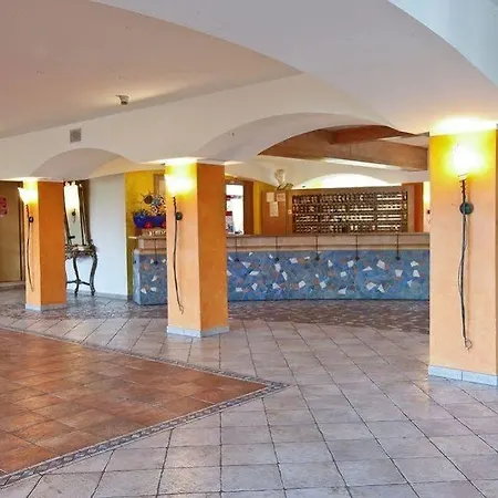 Grand Azzurra Club Hotel 3*