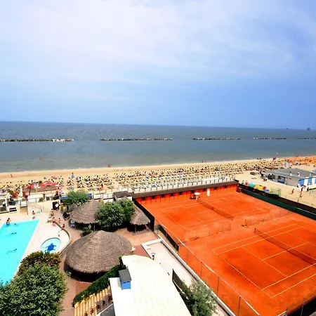 Grand Azzurra Club Hotel