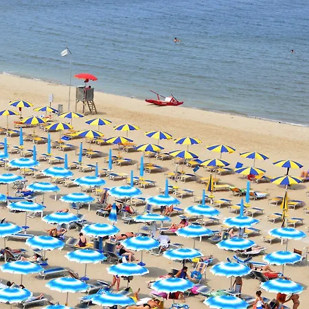 Hotel Grand Azzurra Club Lido Adriano